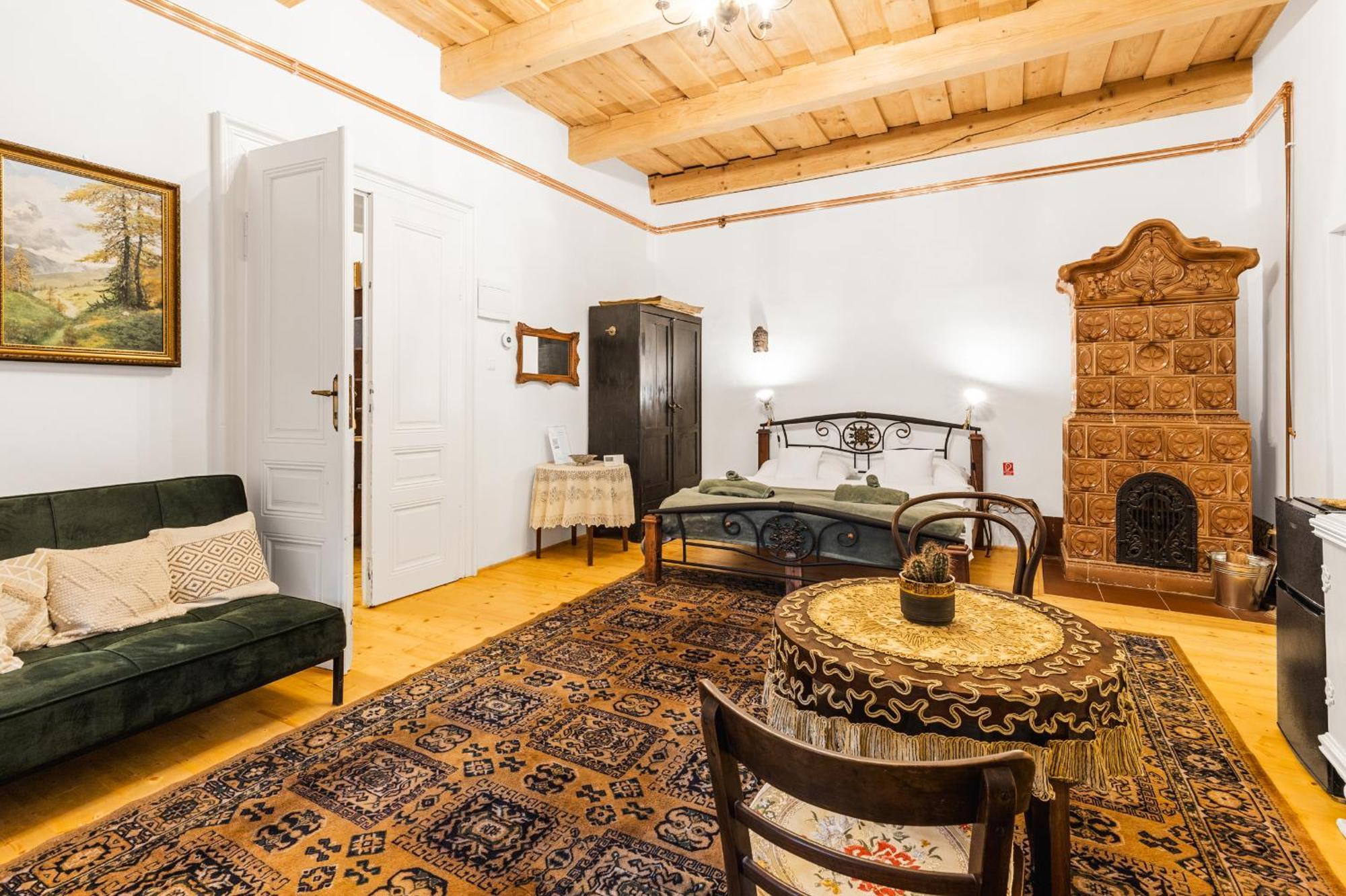 Sovi Dom- Historicke Apartmany Z 19 Storocia, 4Km Od Banskej Stiavnice Svaty Anton Экстерьер фото