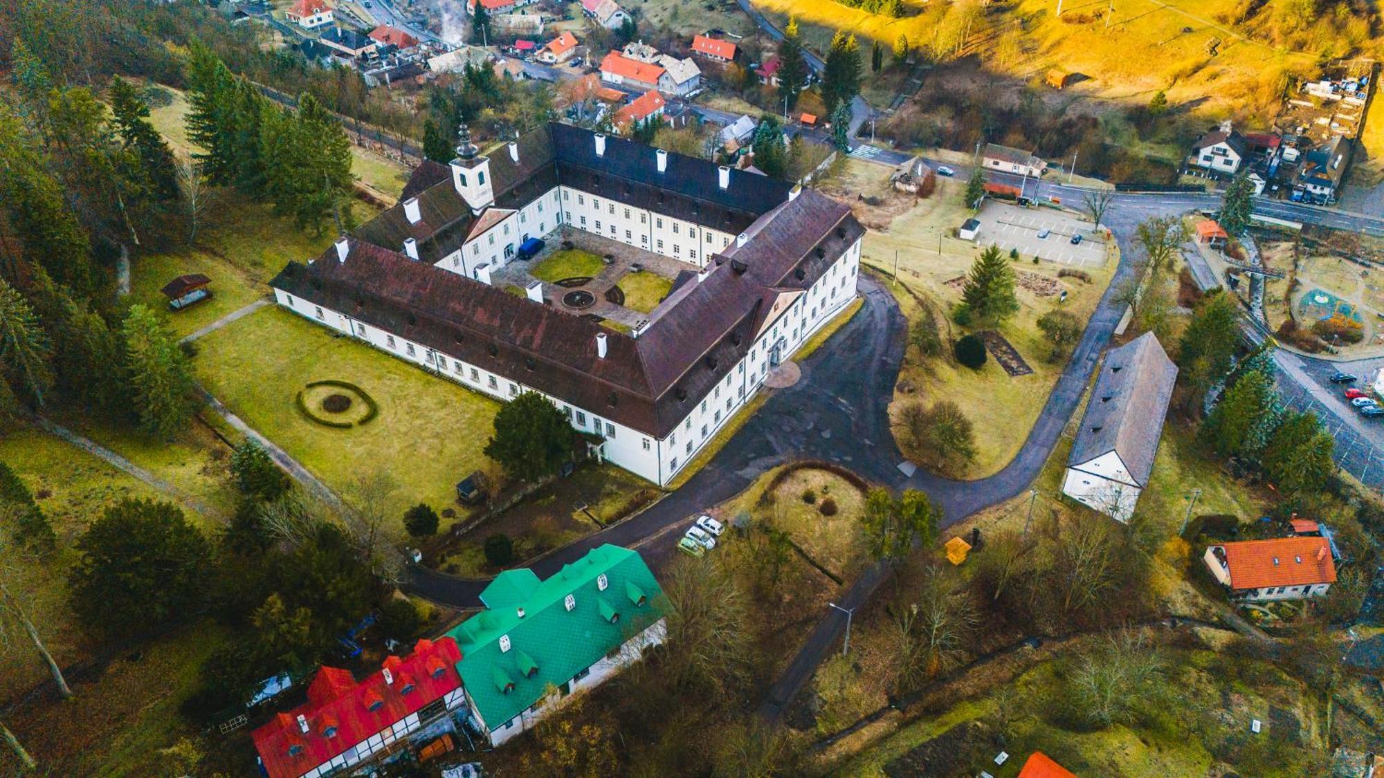 Вилла Sovi Dom - Owl House Svaty Anton Экстерьер фото