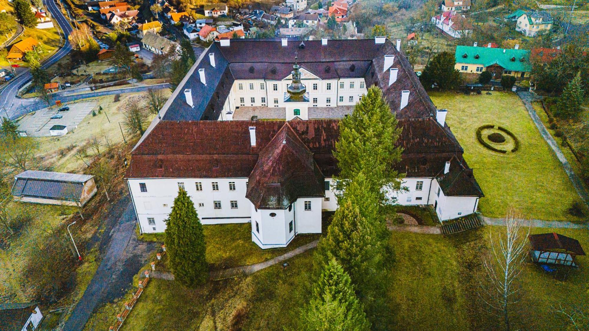 Sovi Dom- Historicke Apartmany Z 19 Storocia, 4Km Od Banskej Stiavnice Svaty Anton Экстерьер фото